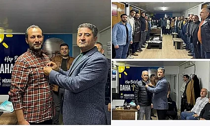 İYİ Parti Malatya İl Binasında Yeni Üyelere Rozet Takıldı