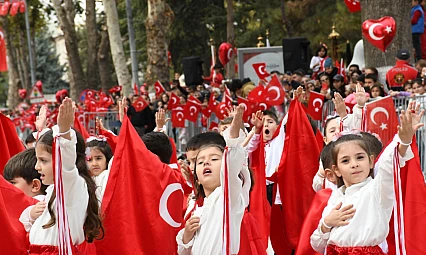 Malatyalılar 29 Ekim Cumhuriyet Bayramı'nı Büyük Bir Coşkuyla Kutladı
