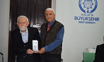 Şehri Sırtında Taşıyan Dertli: Asım Demirkök'e Malatya'dan Vefa