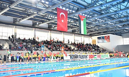 Tribünler Duygu Dolu Anlara Sahne Oldu