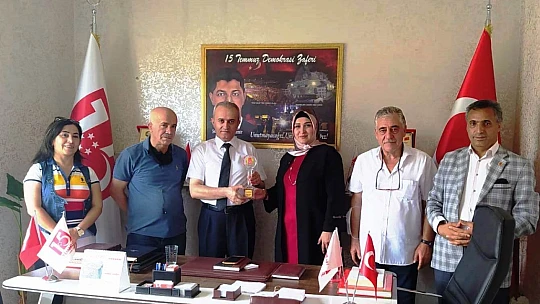 Başkan Dağ, Başkan Ayşe Alpaslan, Çok Önemli İşler Yapıyor