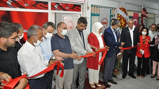 Vatanseverler Gençlik Eğitim ve Kültür Derneği Büyük Bir Katılımla Açıldı