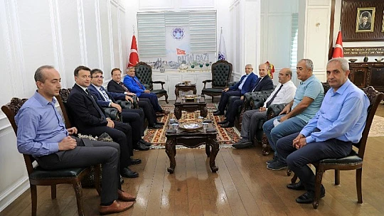 Başkan Güder, Balıkesir'den Gelen Misafirleri Tarihi Mekanlarda Ağırladı