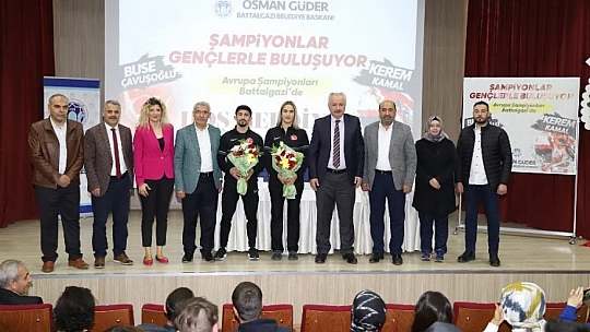 Budapeşte Şampiyonları Battalgazi'deki Gençlerle Buluştu