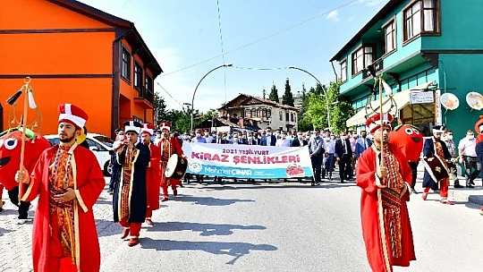 Çırmıktı Lezzet Caddesi'nde ki Etkinlikler Festival Havasında Geçti