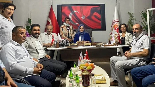 Yeniden Refah Partisi'nden Vatanseverler Gençlik Eğitim ve Kültür Derneğine Ziyaret