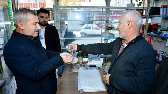 Başkan Çınar, İlçedeki Esnafları İşyerlerinde Ziyaret Edip Taleplerini Dinledi