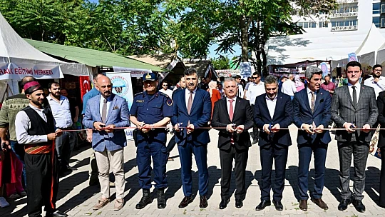 Vali Yazıcı, Hayat Boyu Öğrenme Haftası Açılış Programına Katıldı