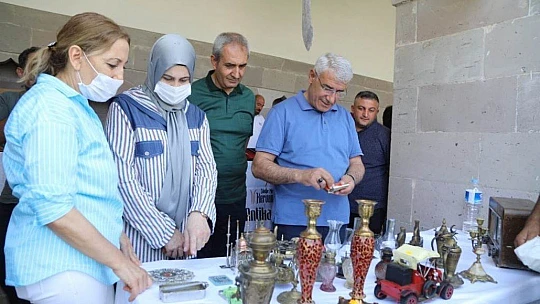 Malatya'da İlk Antika Pazarı Kervansaray'da Açıldı