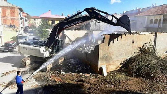 Yeşilyurt Belediyesi, Turgut Özal Mahallesi Kentsel Dönüşüm Projesine Başladı 