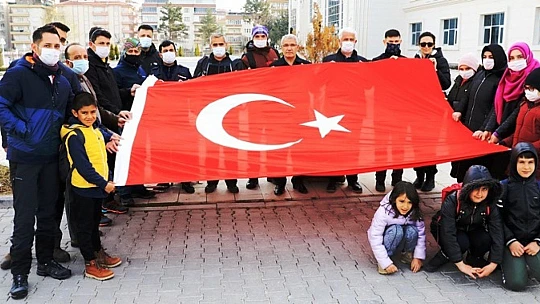 Beydağı'nın Zirvesinde İstiklal Marşımız Okundu