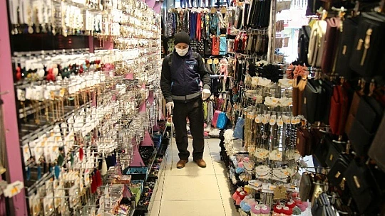 Battalgazi'de Köşe Bucak Dezenfekte Ediliyor