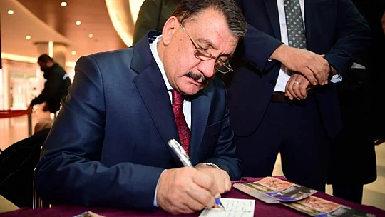 Geçmişten Geleceğe Tebrikler Malatya Kartpostal Sergisi Açıldı