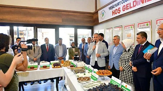 Yeşilyurt'un Coğrafi İşaret Tescil Belgeli Yöresel Ürünlerinin Tanıtım Toplantısı Yapıldı