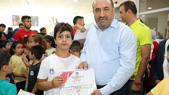 Battalgazi Belediyesi Yaz Spor Okullarındaki Öğrencilere Sürpriz Ziyaret