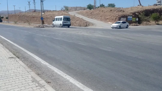 Malatya'da Ölüm Yolu Tepkilere Neden Oluyor