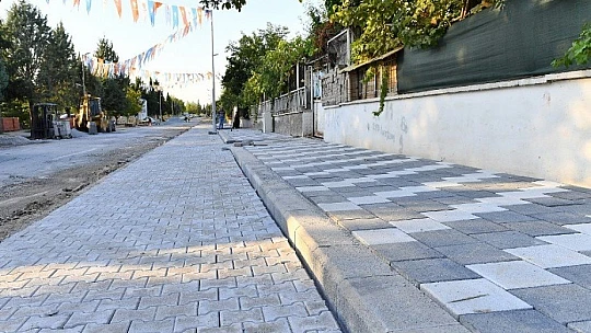 Başkan Çınar, Yakınca Mahallesinde Yol Çalışmasın İnceledi