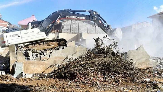 Yeşilyurt Belediyesi, Turgut Özal Mahallesi Kentsel Dönüşüm Projesine Başladı 