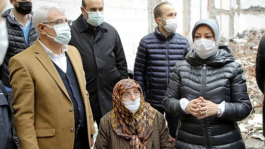 Fuzuli Caddesi'ndeki Depremzedelerin Sıkıntıları Çözüldü