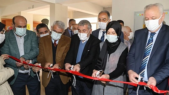 Başkan Güder, Yüz Yüze Eğitimin İlk Gününde Öğrencilerle Buluştu