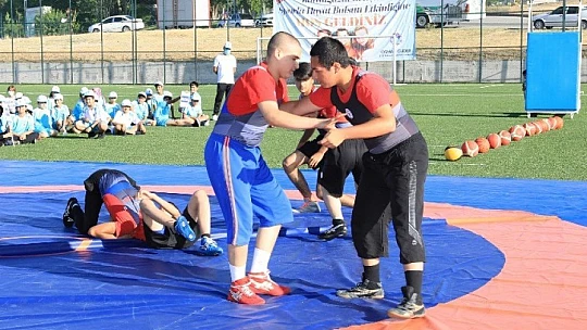 Yaz Spor Kurslarının Açılış Töreni Düzenlendi