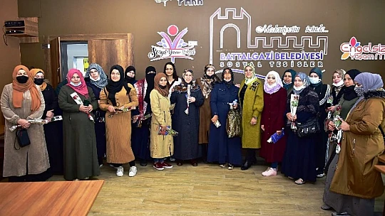 Battalgazi'de Kadına Yönelik Şiddetle Mücadele Toplantısı Düzenlendi