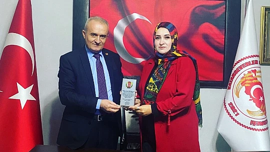 Başkan Ayşe Alpaslan, Biz Büyük Bir Aileyiz