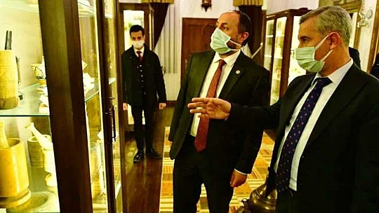 Yeşilyurt Belediyesi'nin Kahve Konağı Ayrı Bir Güzellik