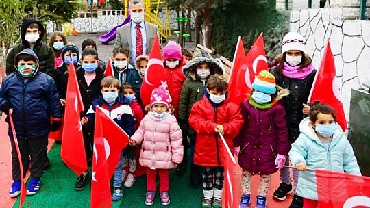 Başkan Çınar'dan 23 Nisan Ulusal Egemenlik ve Çocuk Bayramı Kutlama Mesajı