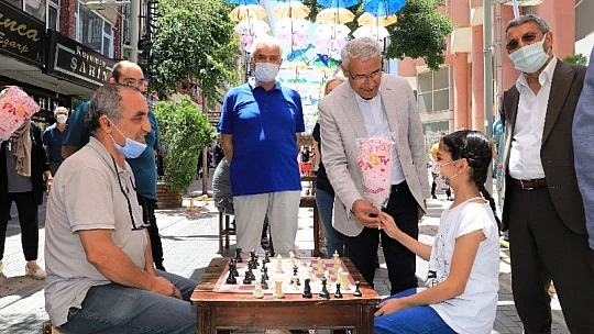 Battalgazi'de 'Babalar Günü' Renkli Etkinliklerle Kutlandı