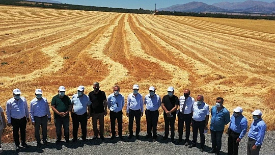 Çınar, Tarımsal Vizyonumuzu Örnek Projelerle Geliştiriyoruz