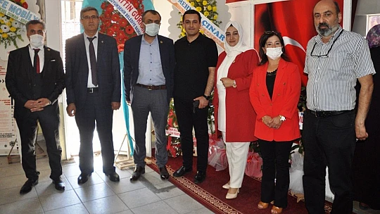 Vatanseverler Gençlik Eğitim ve Kültür Derneği Büyük Bir Katılımla Açıldı