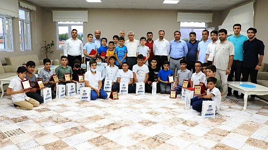 Başkan Güder, Hafızlık İcazet Merasimine Katıldı