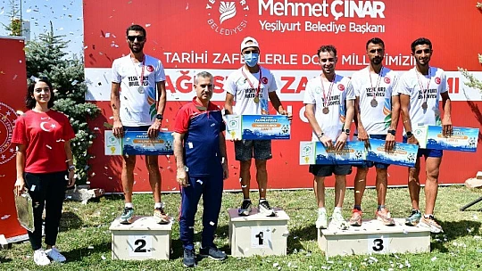 Çınar, Gençlik ve Spor Yılımızı Yeşilyurt Zafer Koşumuzla Taçlandırdık