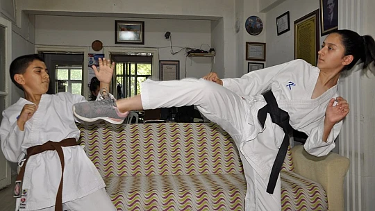 Türkiye Karate Federasyonu Başkan Yardımcısı Turna'dan Anadolu Basın Birliğine Ziyaret