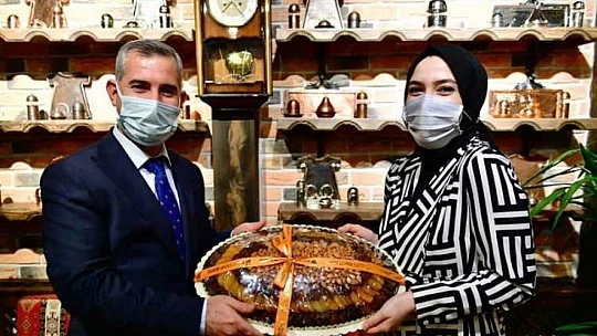 Yeşilyurt Belediyesi'nin Kahve Konağı Ayrı Bir Güzellik