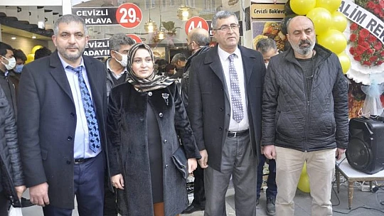 Fatih Gönültaş'ın İş Yeri Açılışına Yoğun İlgi