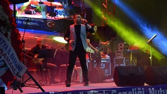 Ülkü Ocakları'nın 'Mazi'den Ati'ye Hedef Güçlü Türkiye' Konserine Yoğun İlgi