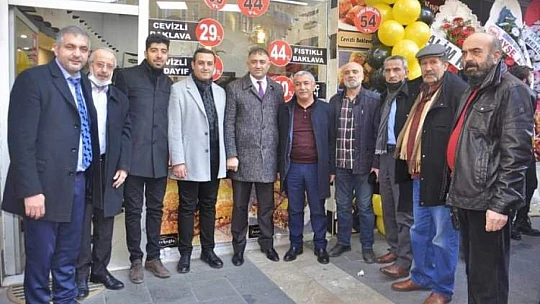 Fatih Gönültaş'ın İş Yeri Açılışına Yoğun İlgi
