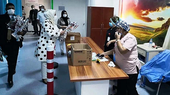Başkan Alpaslan, Sağlık Çalışanlarımızı Destekliyoruz