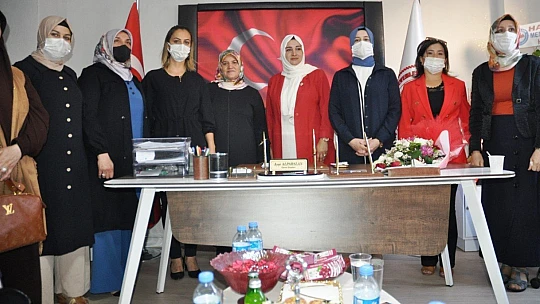 Vatanseverler Gençlik Eğitim ve Kültür Derneği Büyük Bir Katılımla Açıldı