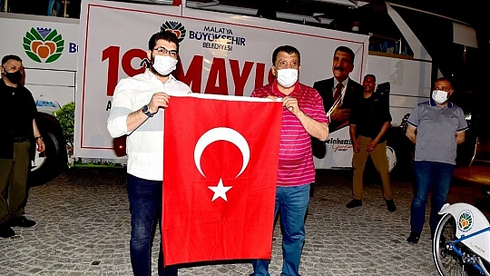 Başkan Gürkan Gençlerle Birlikte Bisiklet Sürdü