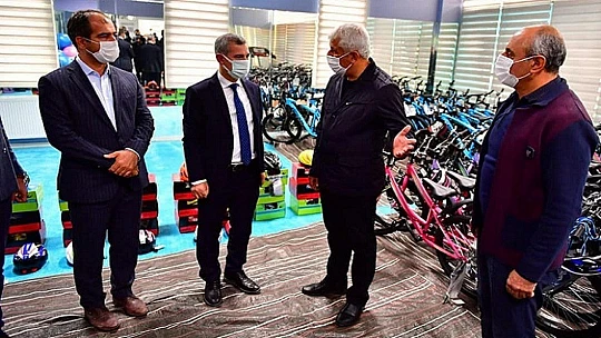 Yeşilyurt Belediyesi, Bisiklet Sporunun Yaygınlaşması İçin Çalışmaları Artırdı