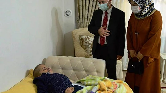 Başkan Çınar, Özel Çocuklar Ve Aileleri Unutulmadı
