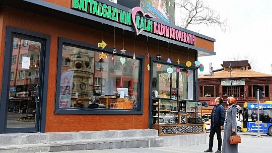 Battalgazi'nin Kalbi Kadın Kooperatifi Kafe Market Büyük İlgi Görüyor