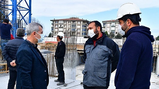 Yeşilyurt Belediyesi Yeni Hizmet Binası İnşaatı Hızla Yükseliyor