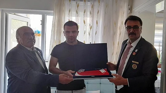 Başkan Gözükara, Gazi Mert Can Fırtınayı Unutmadı