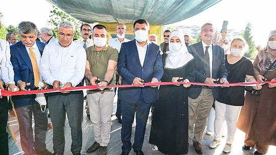 24'üncü Kayısı Festivali'nde İlk Gün Çeşitli Etkinliklerle Tamamlandı