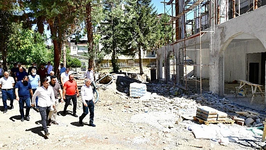 Başkan Çınar, Gündüzbey Sosyal Tesislerini İnceledi