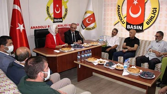 Çalık, Kalemini Haktan Yana Kullananları Tebrik Ederim